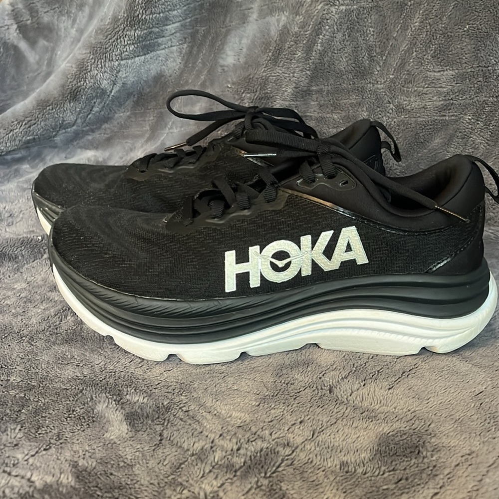 HOKA Gaviota 5 Women’s Black Running Shoes with White Midsole size 7B
